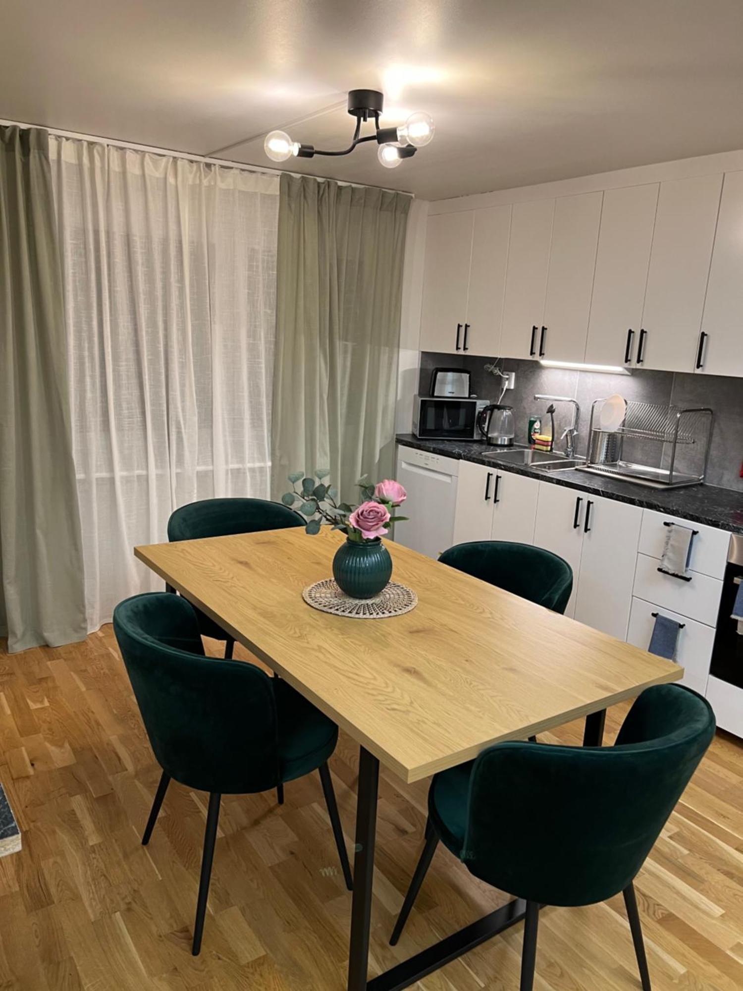 Noah Longstay Apartment Västerås Kültér fotó