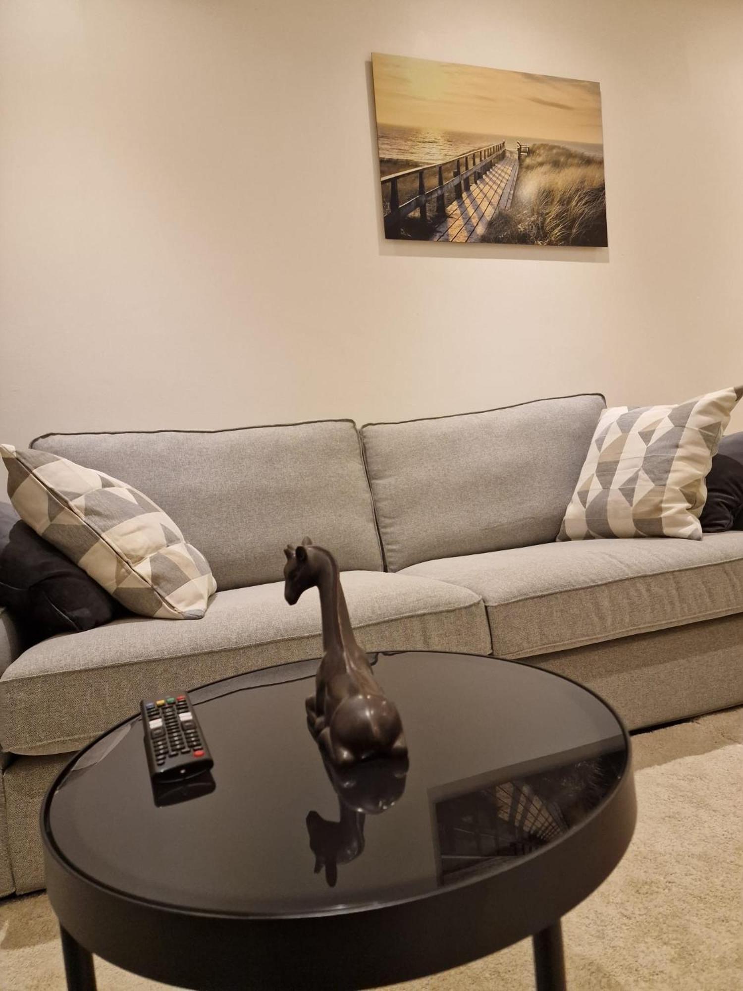 Noah Longstay Apartment Västerås Kültér fotó